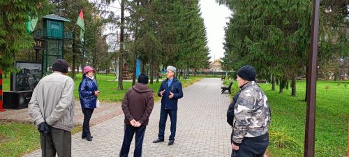 Интернат-йорт тәрбияләнүчеләре Рушат Солтанов белән экскурсиядә