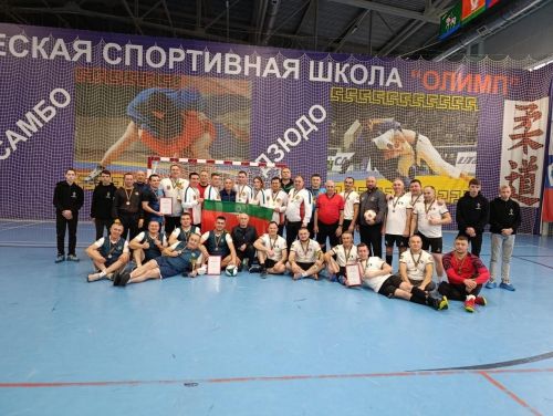 Муниципаль хезмәткәрләр арасында узучы спартакиада ярышлары дәвам итә