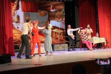 Актаныш район драма һәм комедия театры Мөслимгә килде