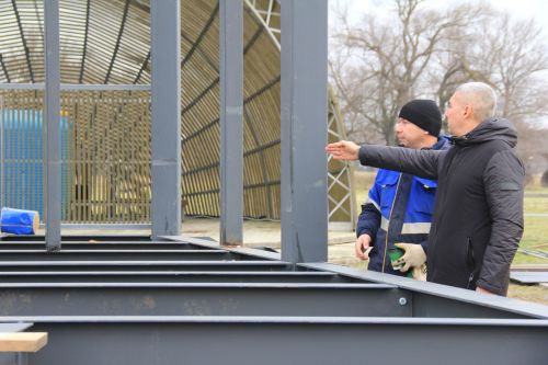 Урта амфитеатрда яңа сәхнә төзү эшләре тәмамлануга таба бара