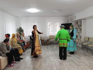 Халыклар дуслыгында - Россия бердәмлеге