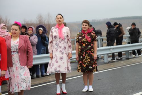 Дүрт ай дәвам иткән ремонттан соң тантаналы төстә күпер ачылды