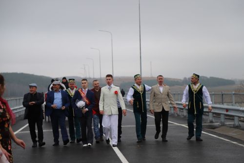 Дүрт ай дәвам иткән ремонттан соң тантаналы төстә күпер ачылды