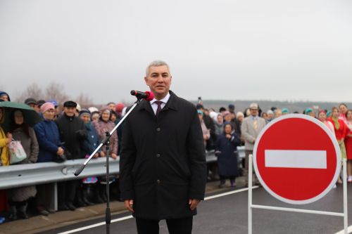 Дүрт ай дәвам иткән ремонттан соң тантаналы төстә күпер ачылды