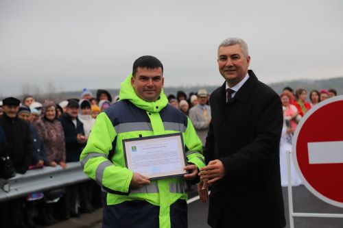 Дүрт ай дәвам иткән ремонттан соң тантаналы төстә күпер ачылды