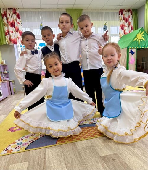 Мөслим «Күбәләк» балалар бакчасында татар халкының милли йоласы - Каз өмәсе уздырдылар