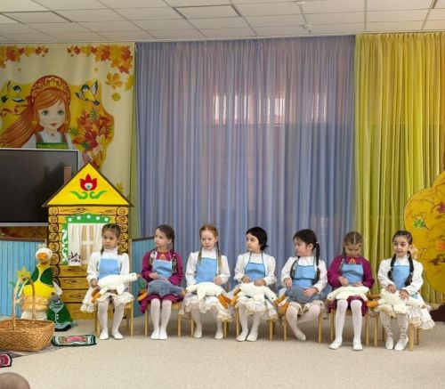 Мөслим «Күбәләк» балалар бакчасында татар халкының милли йоласы - Каз өмәсе уздырдылар