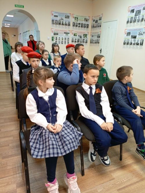 Батырлык дәресе: Мәктәп музее Ватан Геройлары көненә багышланган патриотик чара үткәрде