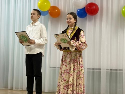 Мөслим урта мәктәбе укучылары Инвалидлар декадасын йомгакладылар