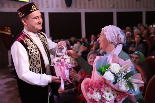 Матур кешеләр бар арабызда!