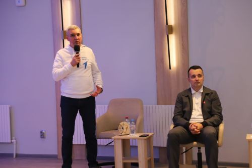 «Алдынгылар хәрәкәте»нең Мөслим бүлекчәсендә Тимур Сөләйманов катнашында тәрбия мәсьәләләренә багышланган әңгәмә