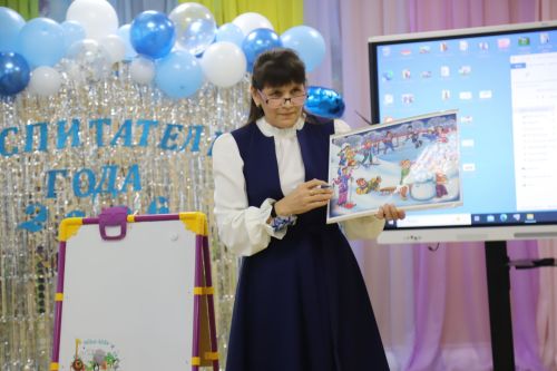 Декабрь ае тәрбиячеләр өчен кызу урак өстенә тиң