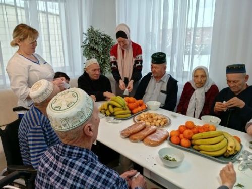 Дуслар, мандариннар һәм хуш исле чәй булмаганда Яңа елның нинди кызыгы бар!
