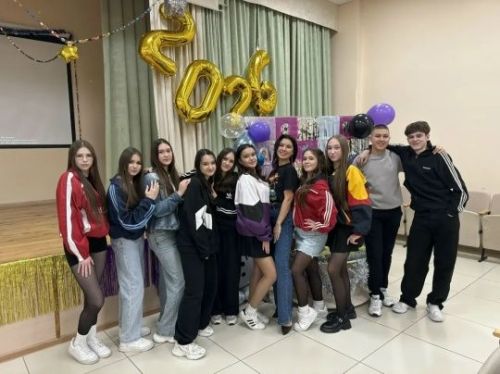 Мөслим лицеенда 90нчы еллар стиленда дискотека узды