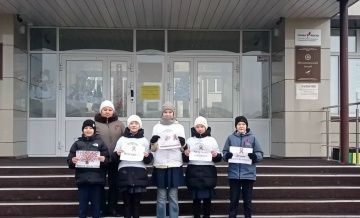 Мөслим лицее укучылары СПИДка каршы көрәш акциясендә катнаштылар
