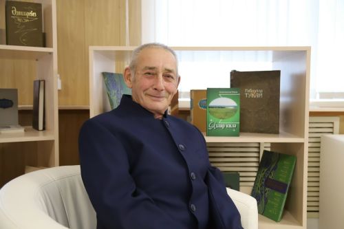 Район үзәк китапханәсендә Рәйхан Әлмөхәммәтовның “Язлар килә” исемле китабын тәкъдир итү кичәсе узды
