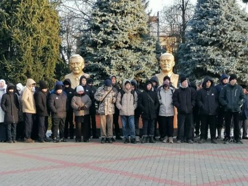 Бүген 9 декабрь көнне бөтен илебездә Ватан геройлары көне билгеләп үтелә