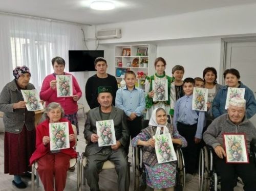 Түбән табын мәктәп-интернаты укытучылары һәм укучылары Мөслим картлар һәм инвалидлар интернат-йортында кунакта булды