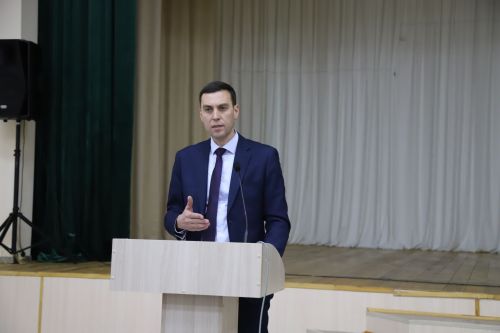 Кузгатсаң, авыр таш та җиңеләя