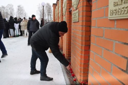 Тантаналы митинг узды