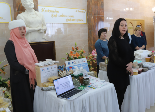 Бүген З. Басыйрова исемендәге район мәдәният йортында Мөслим район Советының IV чакырылыш XXXIX отчет сессиясе узды