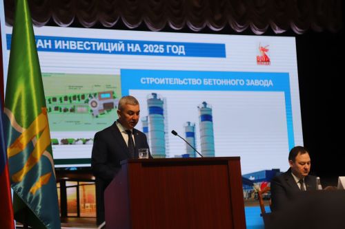 Бүген З. Басыйрова исемендәге район мәдәният йортында Мөслим район Советының IV чакырылыш XXXIX отчет сессиясе узды