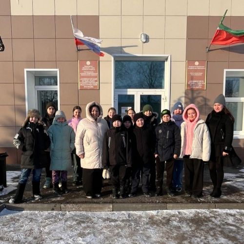 Мөслим балалар сәнгать мәктәбе укучылары Лениногорск шәһәре мәдәният сараена ачык ишекләр көненә бардылар.
