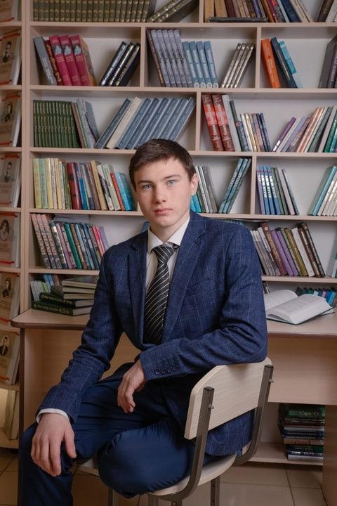 Мәктәп укучылары фән олимпиадаларында ирешкән уңышлары белән сөендерүләрен дәвам итә