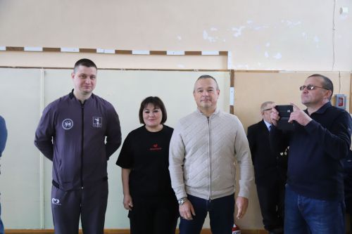 Авыл яшьләре сынатмый