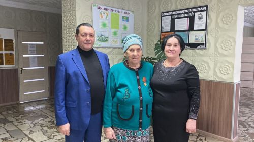 Сугыштан соңгы еллар батыры