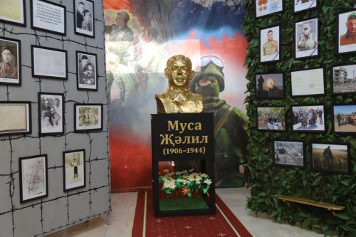 Г. Тукай ис. Мөслим урта мәктәбендә «Батырлык» музей почмагын ачу тантанасы
