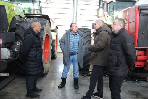 Район башлыгы язгы чәчүгә әзерлек белән танышты