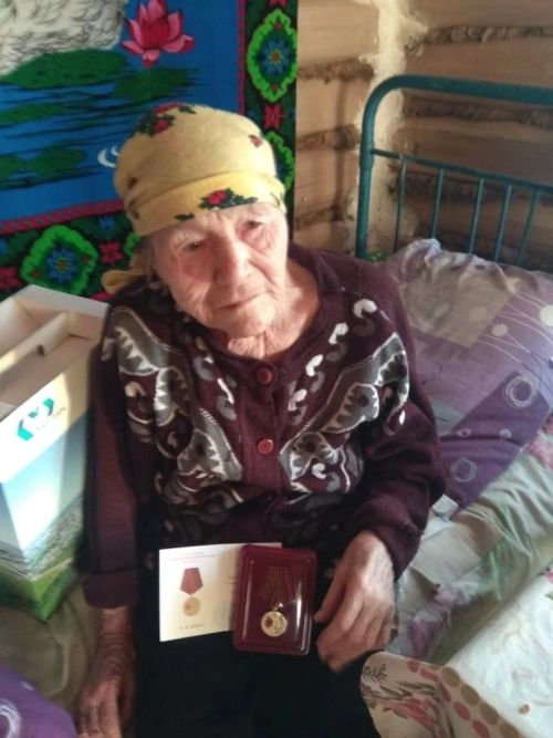 Тыл ветераннарына  юбилей медальләре бирелде