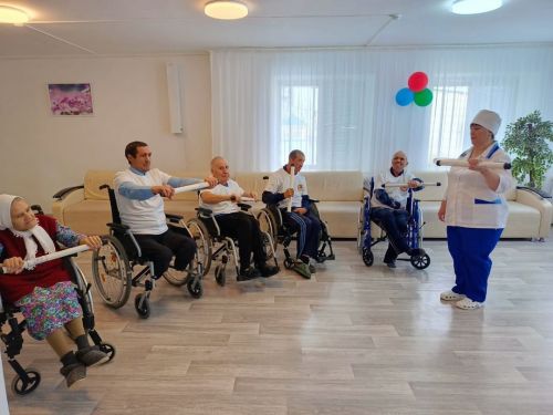 Мөслим картлар һәм инвалидлар интернат-йортында физкультура сәгатьләре уза