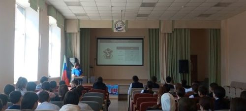 Мөслим лицеендә балалар өчен юл иминлеге турында сыйныф сәгате үтте