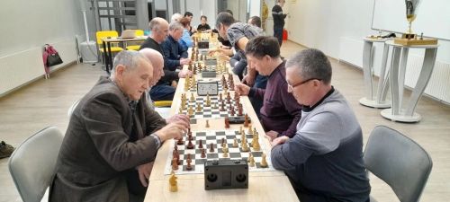 «Мизгел» яшьләр үзәгендә күпләрнең остазы булган шахматчы Наил Хамматуллин истәлегенә шахмат ярышлары узды