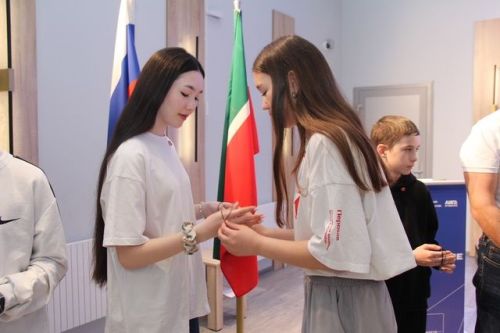 Бертөркем укучылар «Алдынгылар хәрәкәте»нә багышланды