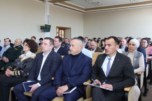 Оешма-предприятие җитәкчеләре белән иртәнге киңәйтелгән киңәшмә узды
