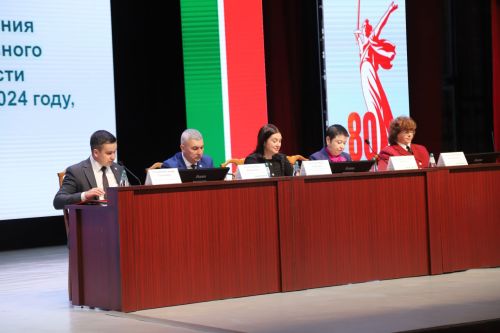 Район үзәк хастаханәсенең 2024 елдагы эшчәнлегенә багышланган киңәшмә узды