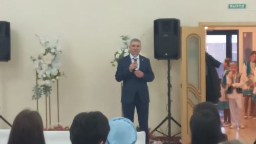 Район  җитәкчелеге илебезне саклаучы егетләрнең әниләре һәм тормыш иптәшләре белән очрашты