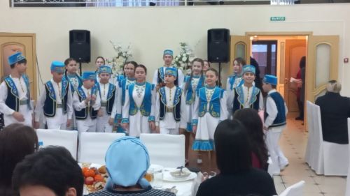 Район  җитәкчелеге илебезне саклаучы егетләрнең әниләре һәм тормыш иптәшләре белән очрашты