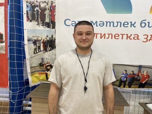 Кечкенәдән үҗәт Шамил