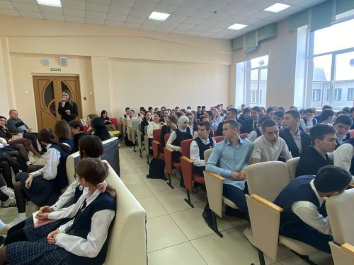Экстремизмны һәм «Конструктив диалог» террорчылыгын профилактикалау буенча үстерелә торган чаралар комплексын гамәлгә ашыру кысаларында районыбызга Казаннан белгечләр килде