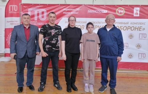 Әхмәтовлар лаеклы нәтиҗә күрсәтте