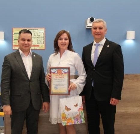12 май — Шәфкать туташлары бәйрәме. Мөслим районында тантаналы чара