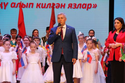 З. Басыйрова исемендәге мәдәният йортында балалар иҗаты бәйрәме