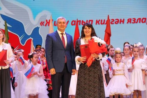 Балалар сәнгать мәктәбенең иҗади-отчет концертында бүләкләр дә тапшырылды