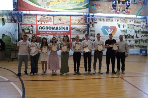 Кичә «Яшьлек» спорт мәктәбендә 2024-2025 уку елын ябу уңаеннан чыгарылыш тантанасы үткәрелде