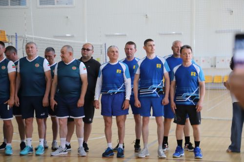 Республикакүләм муниципаль хезмәткәрләр спартакиадасы кысаларында волейбол уеннарына старт бирелде