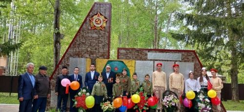 Авылларыбызда Бөек Ватан сугышында җиңүнең 80 еллыгы уңаеннан митинглар узды